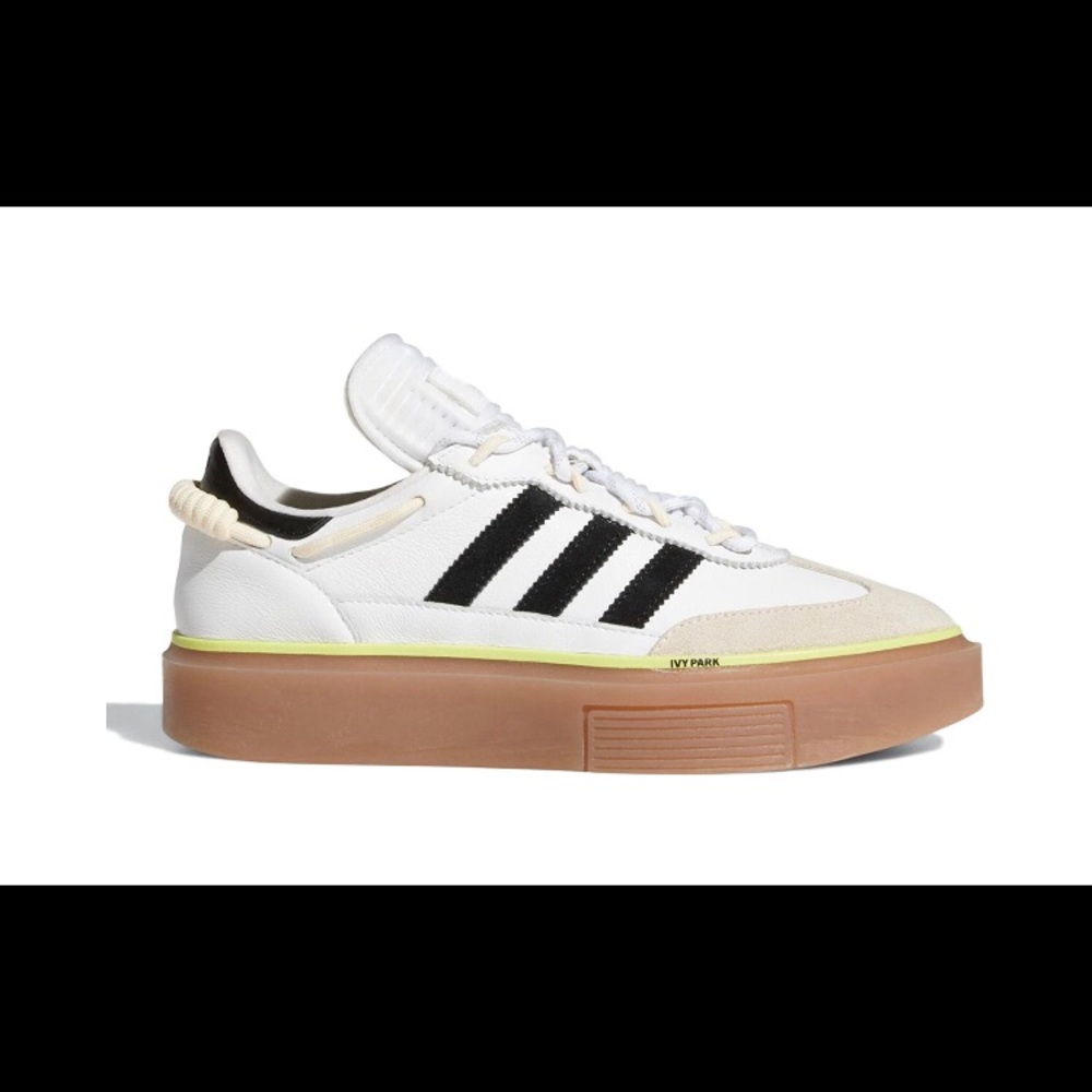 Beyoncé Ivy Park Super Sleek 72